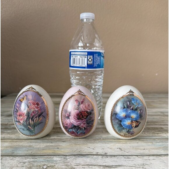 Lena Liu Danbury Mint Butterfly Garden Porcelain Egg Lot of 3 w/Stands 1990s - Picture 2 of 16